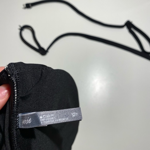 Aerie Black bandeau bikini top - Picture 2 of 3